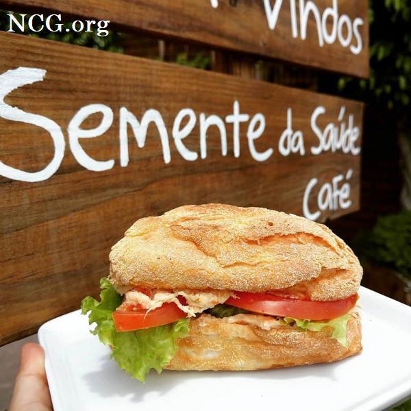 Pão francês natural com frango sem gluten - Cafeteria sem gluten em Porto Alegre (RS) Semente da Saúde - Não Contém Gluten